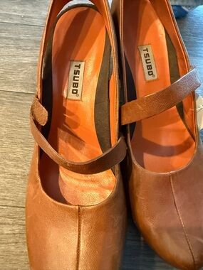 Tsubo Brown Leather Mary Jane Flats with Strap-